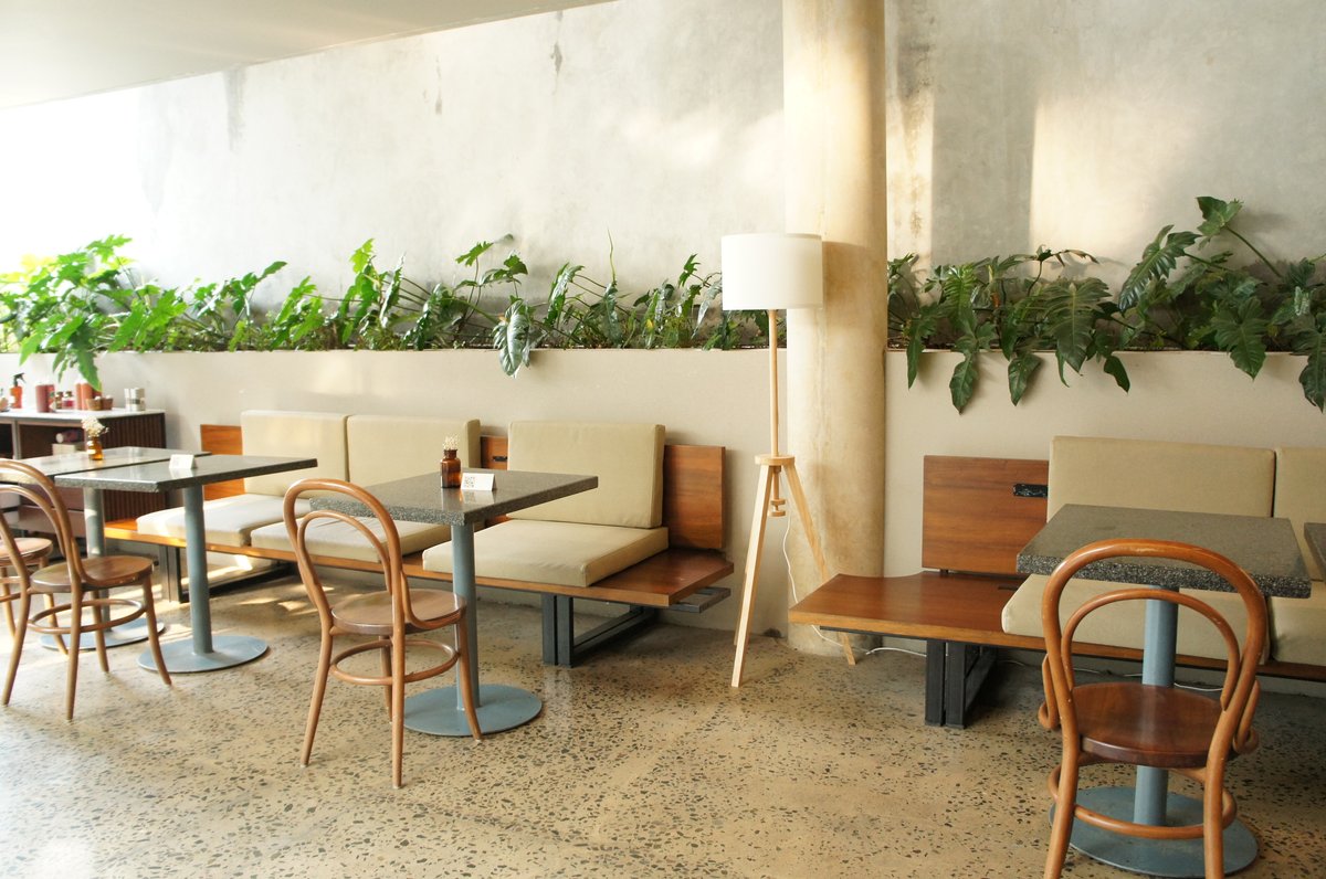 Hummingbird Eatery & Space