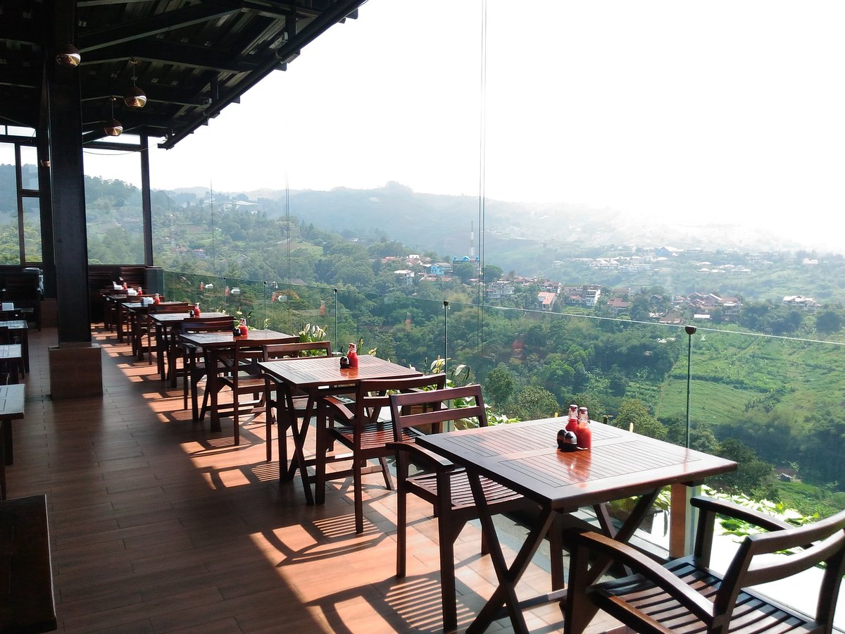 Skyline Best View Resto