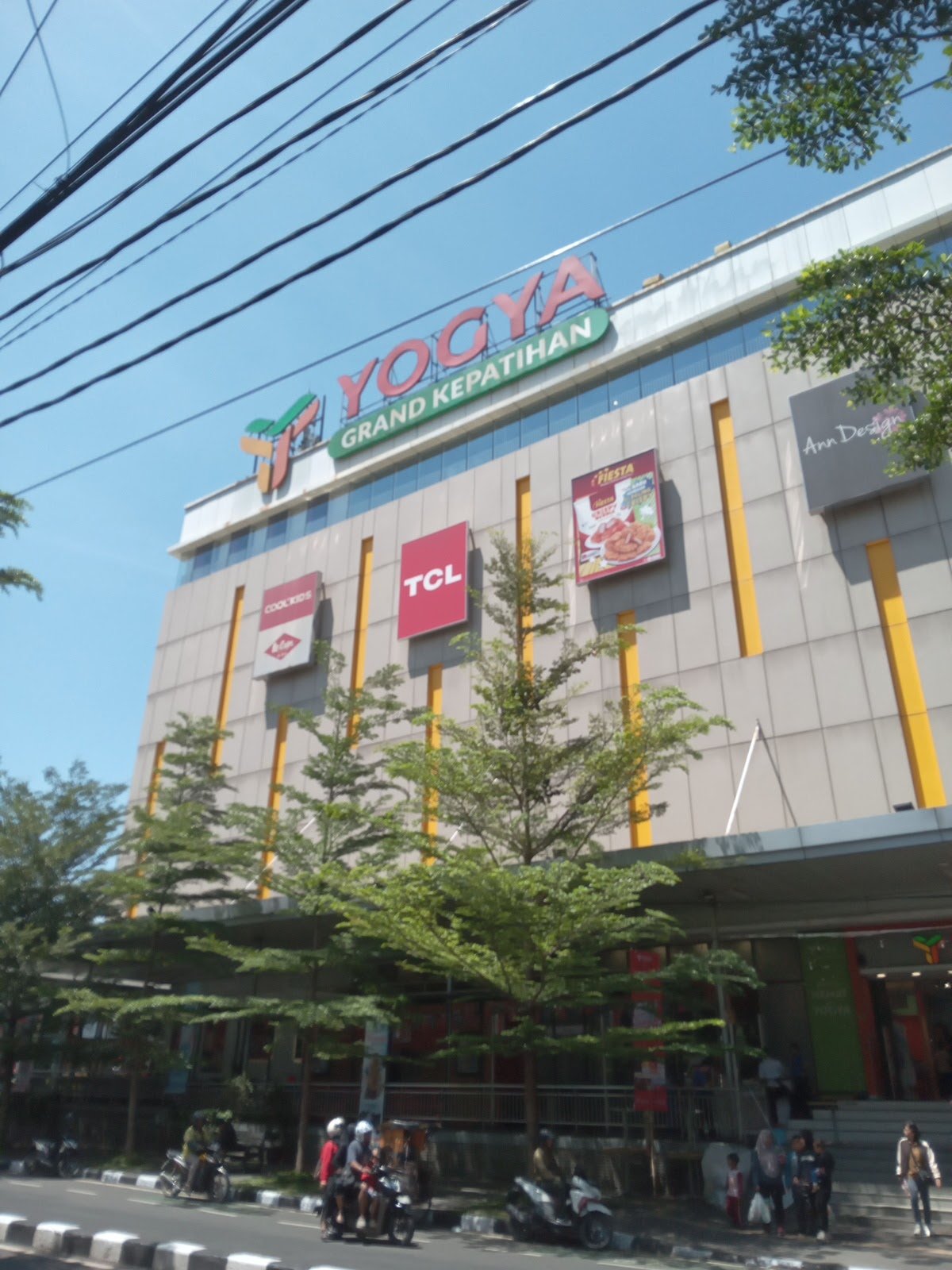 Yogya Grand Kepatihan Bandung