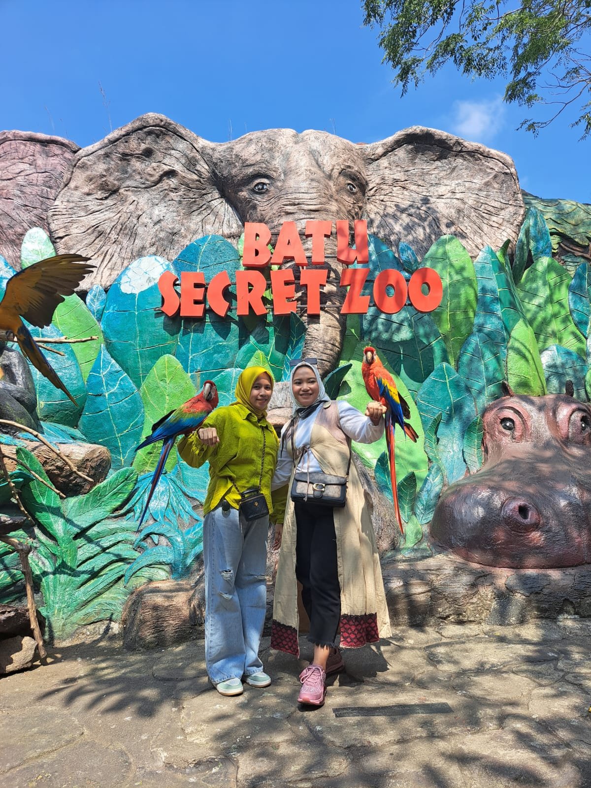 Batu Secret Zoo