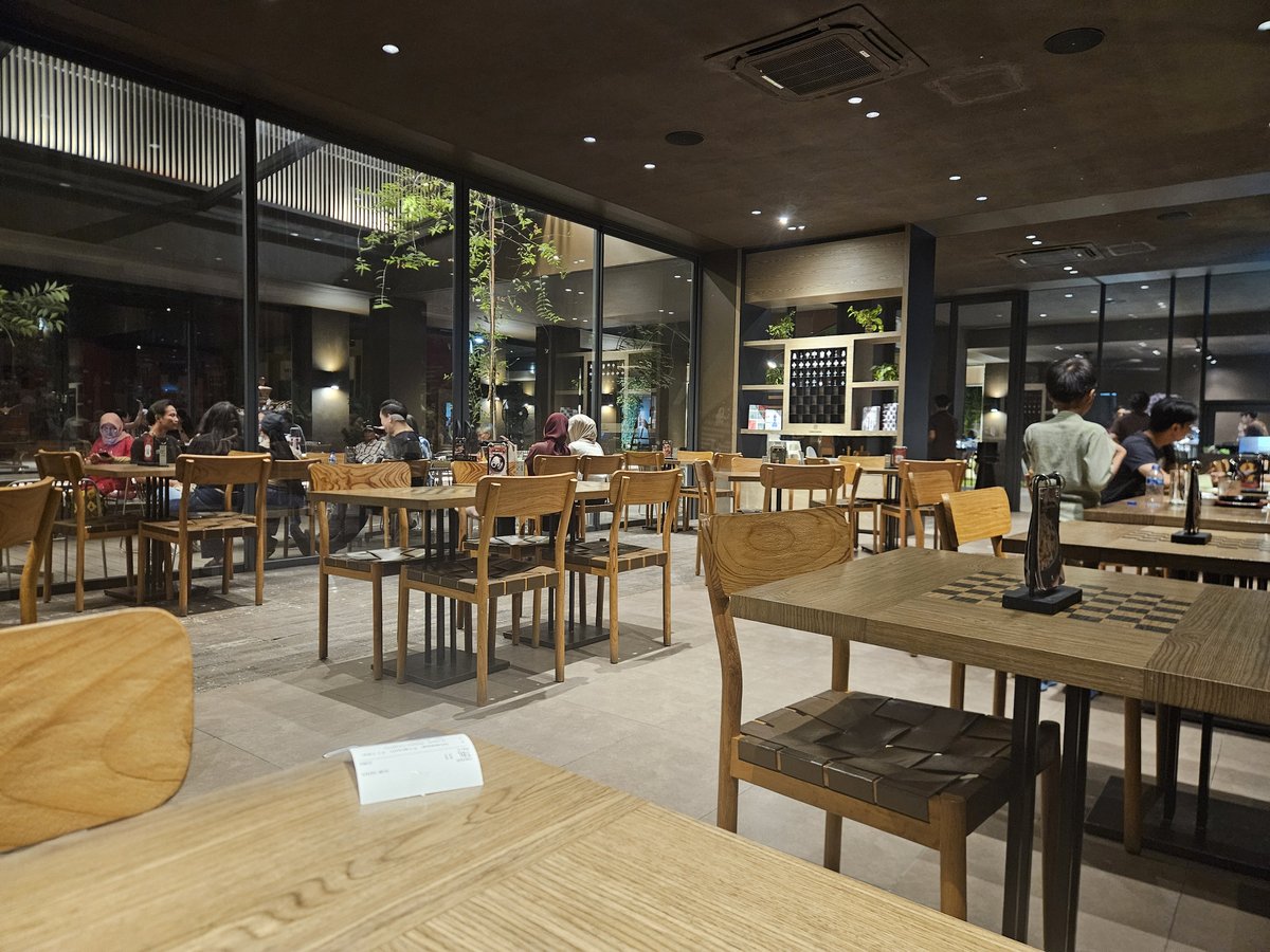 Cafe Tutur Bekasi