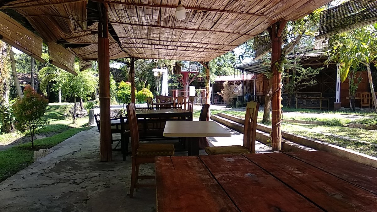 Buffet Tri's Pantai Panjang