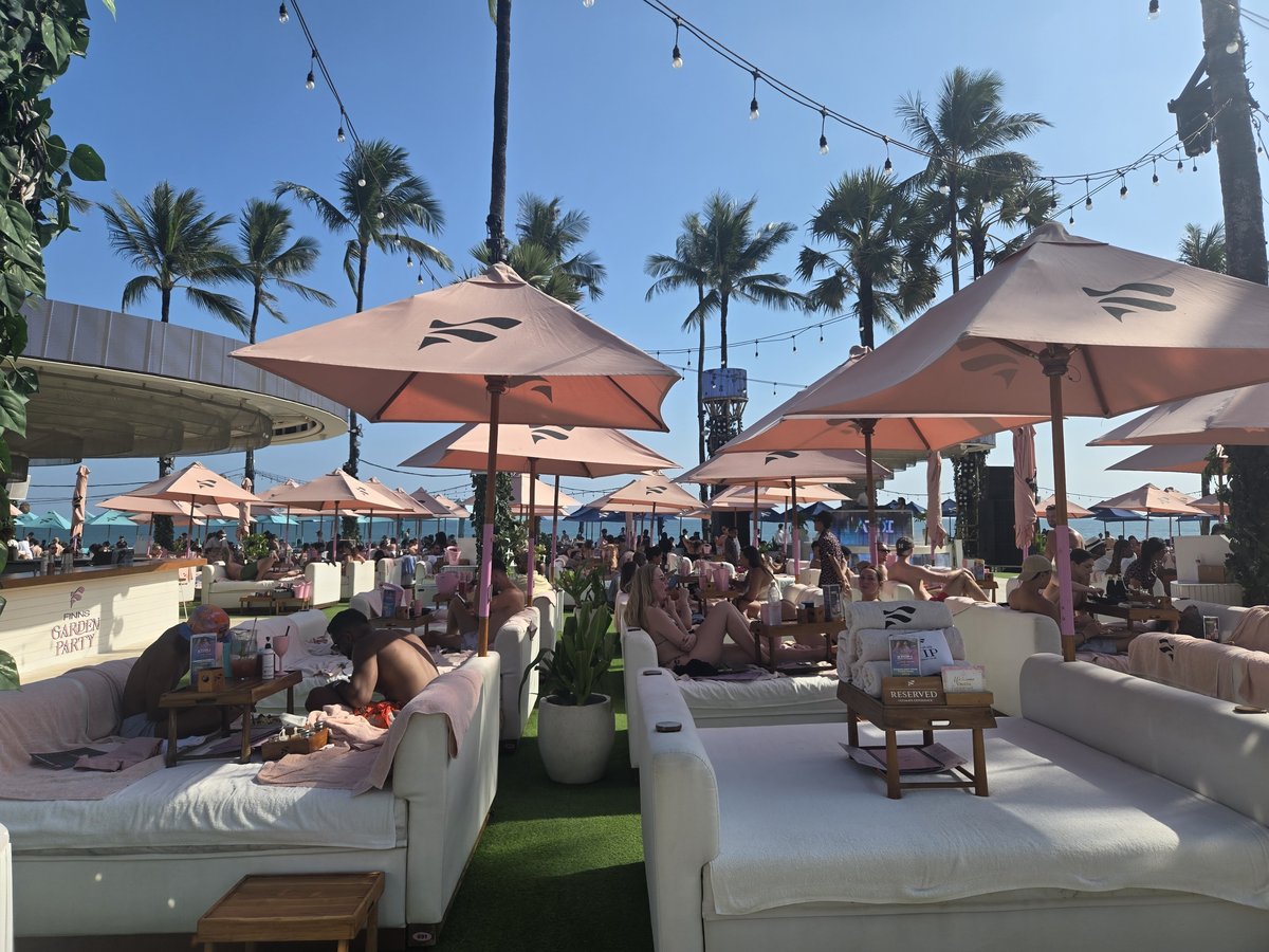 Finns Beach Club
