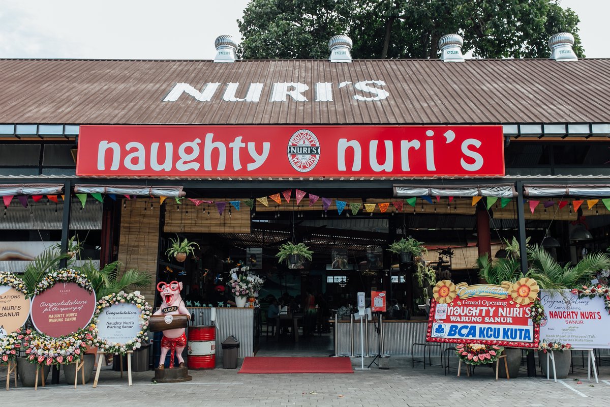 Naughty Nuri’s Warung, Sanur