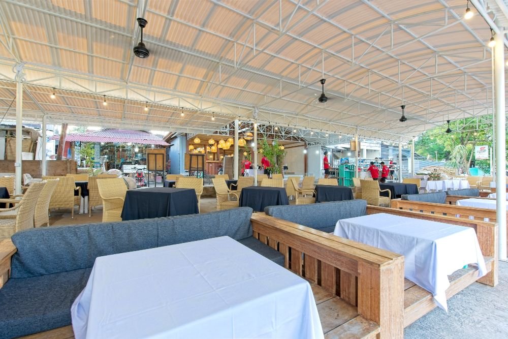 Chill Out Bungalows and Bar