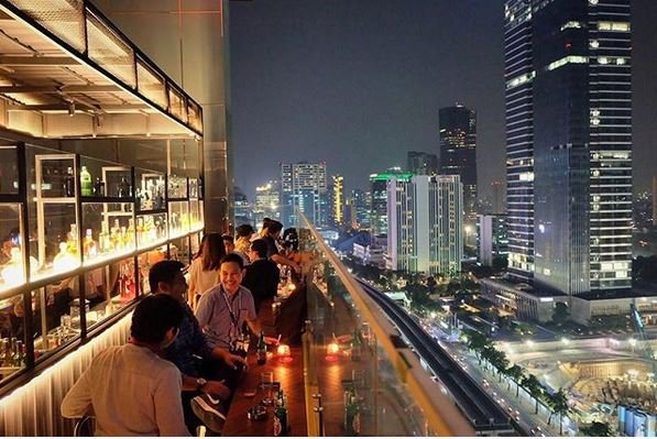 COSTESS Cafe & Bar