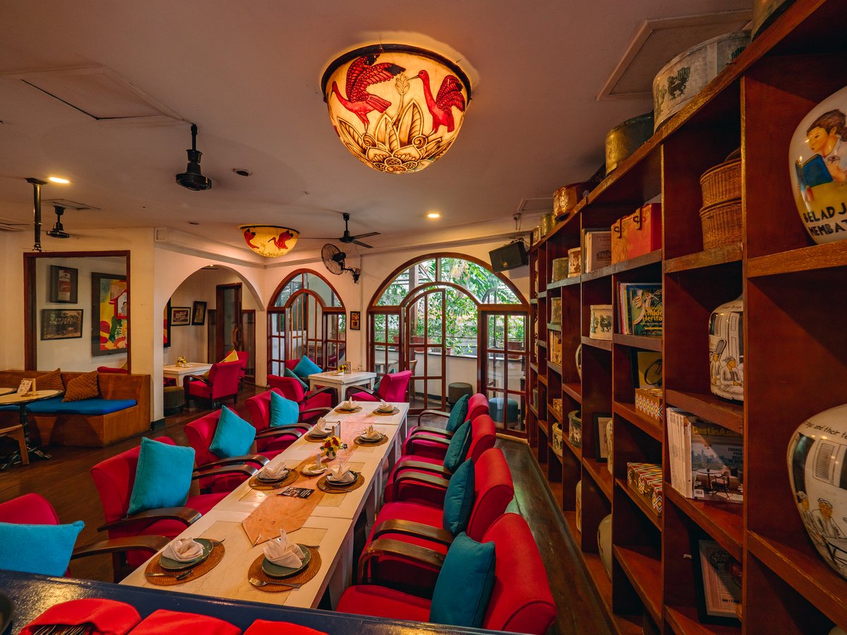 Kawisari Cafe & Eatery