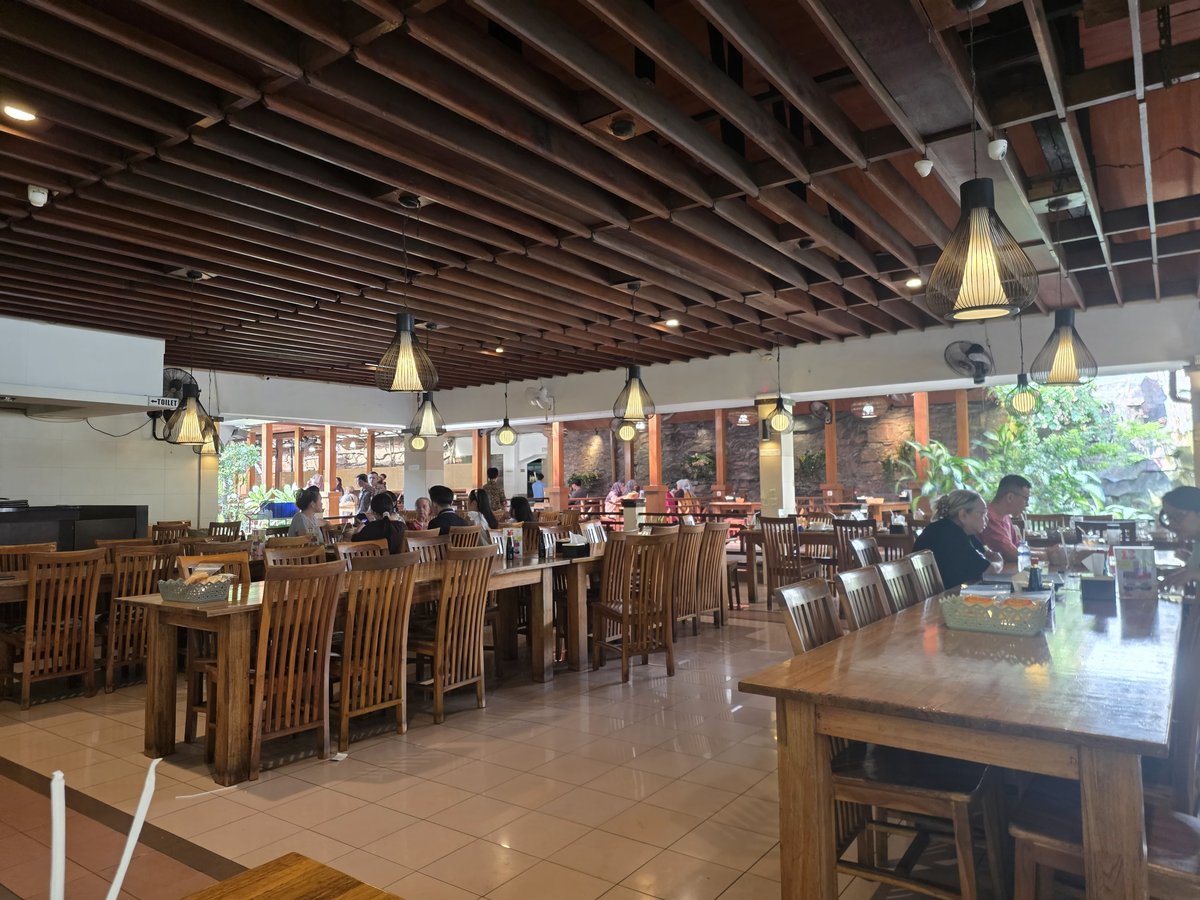 Pondok Laguna