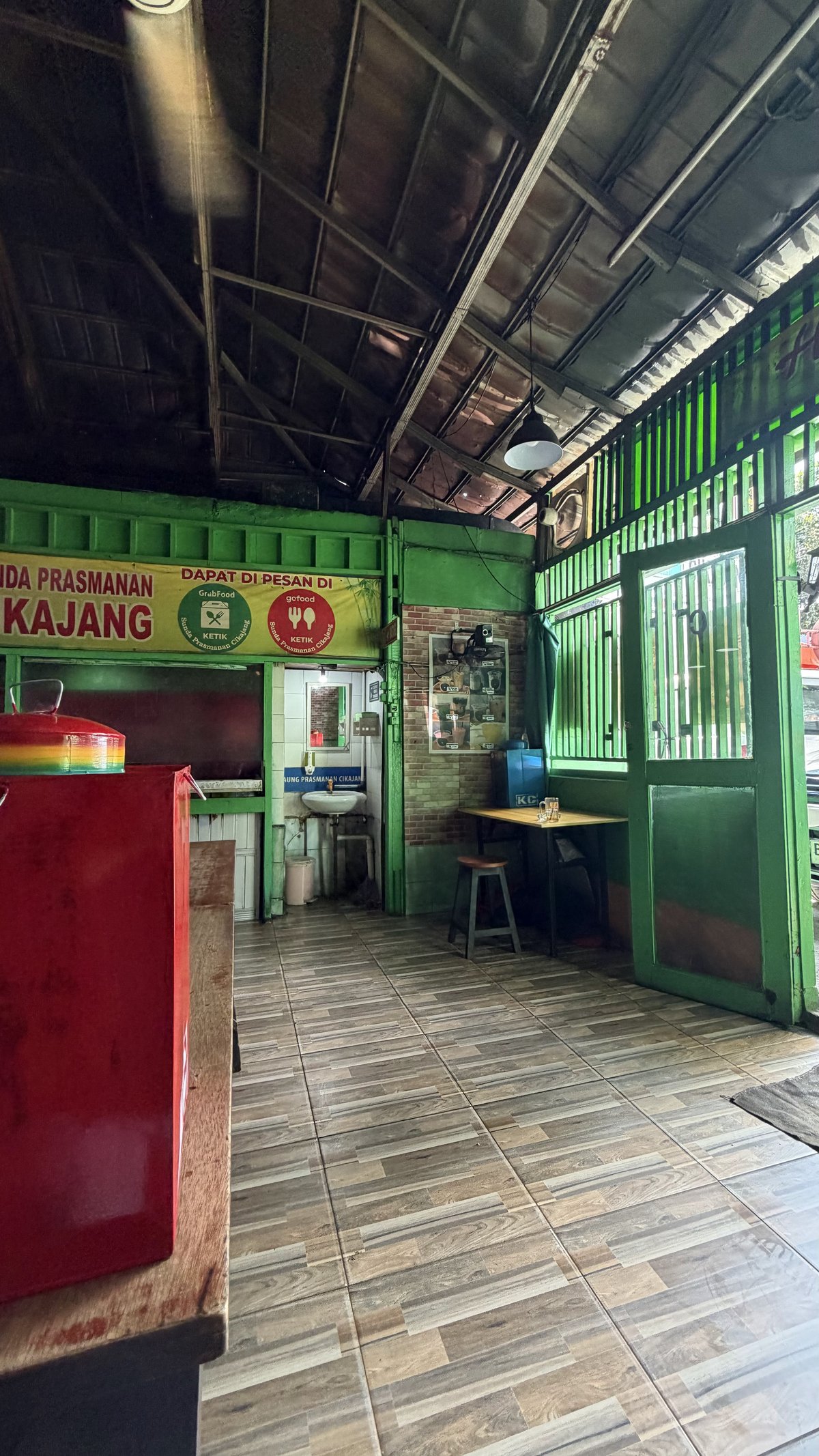 Pondok Sunda Prasmanan Cikajang