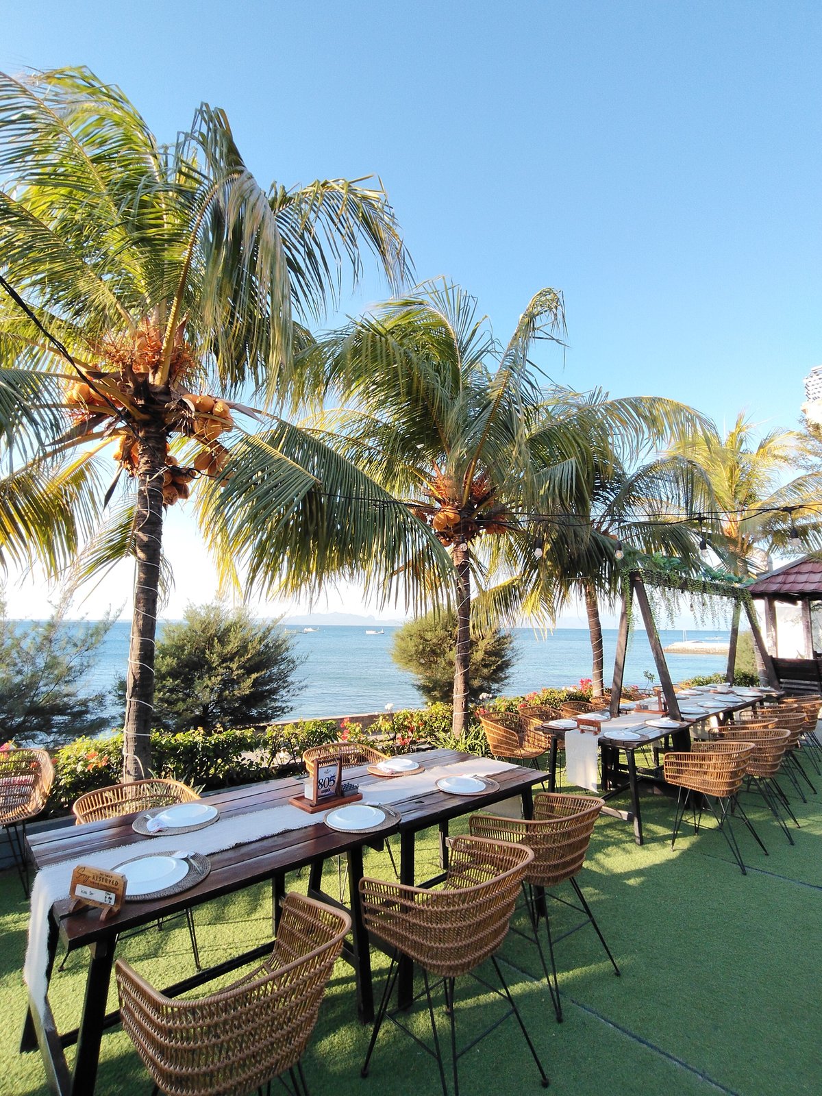 Taman Laut Handayani Seafood Restaurant