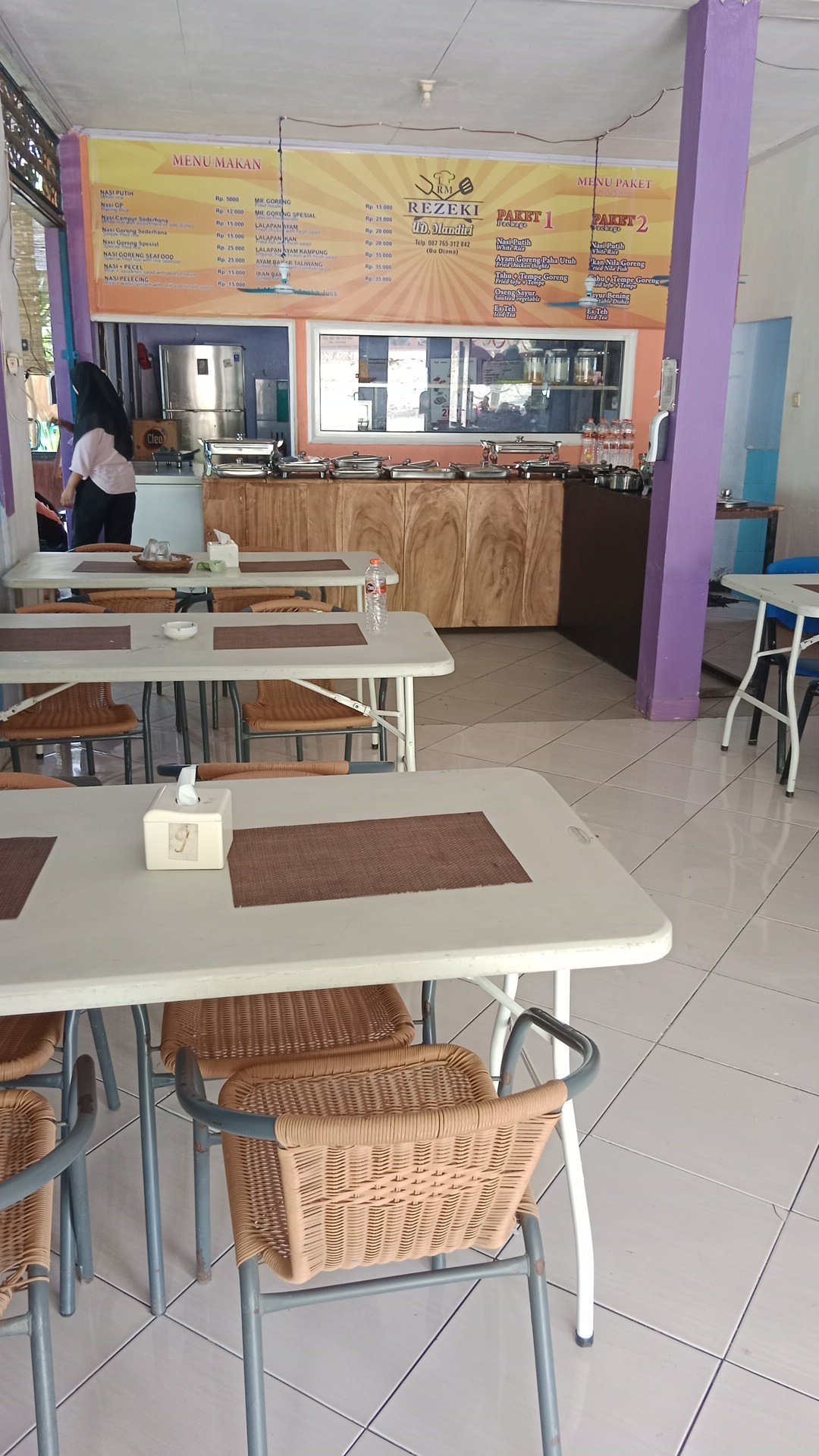 UD Mandiri, Rumah Makan Rezeky