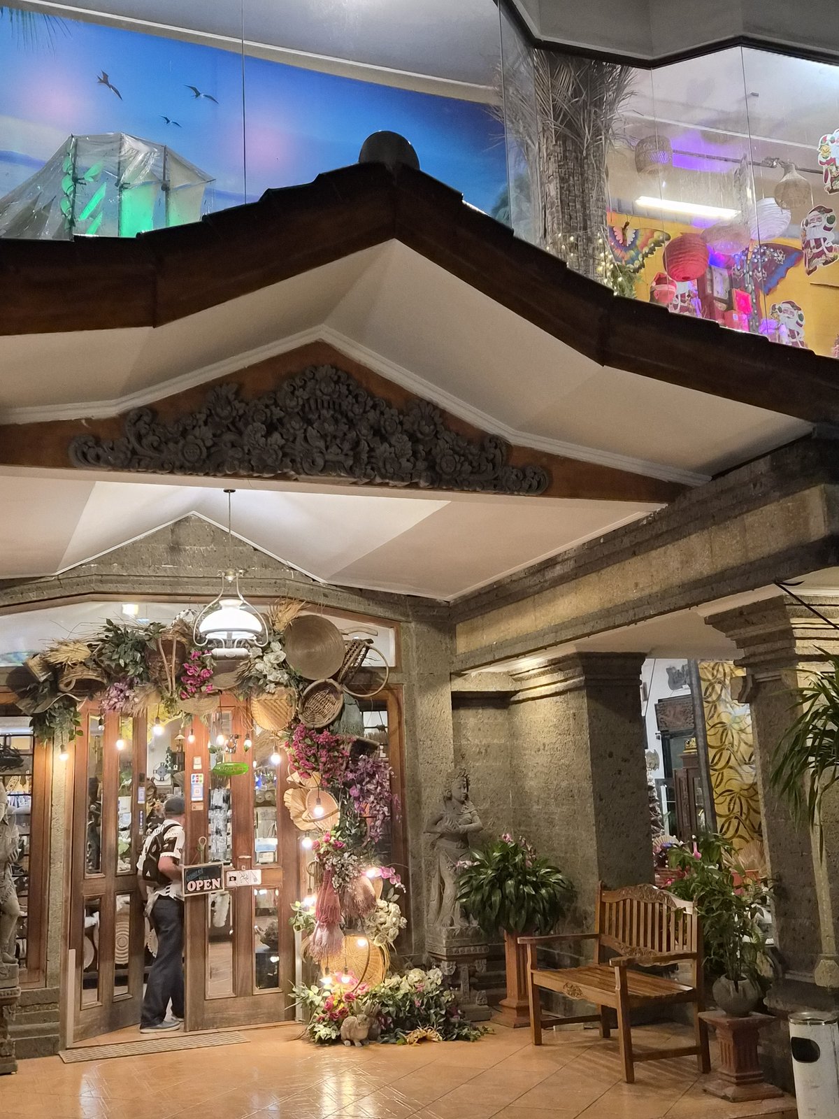 Bintara Art Gallery - Local Handmade Souvenir Shop in Bali