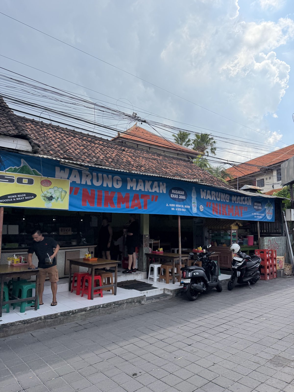 Warung Makan Nikmat halal