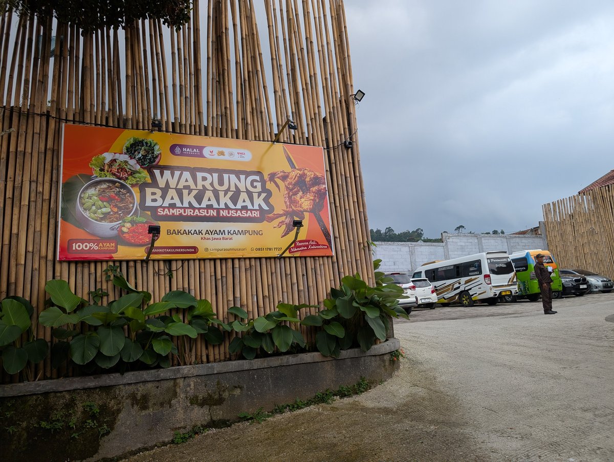 Warung Bakakak Sampurasun Nusasari (Lembang)