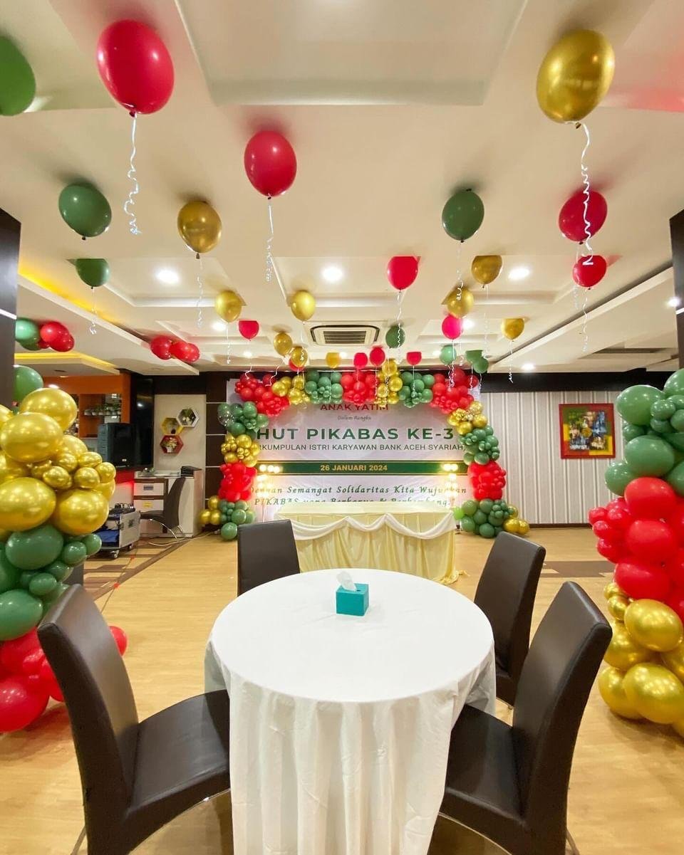 Twinstar Resto & Cafe