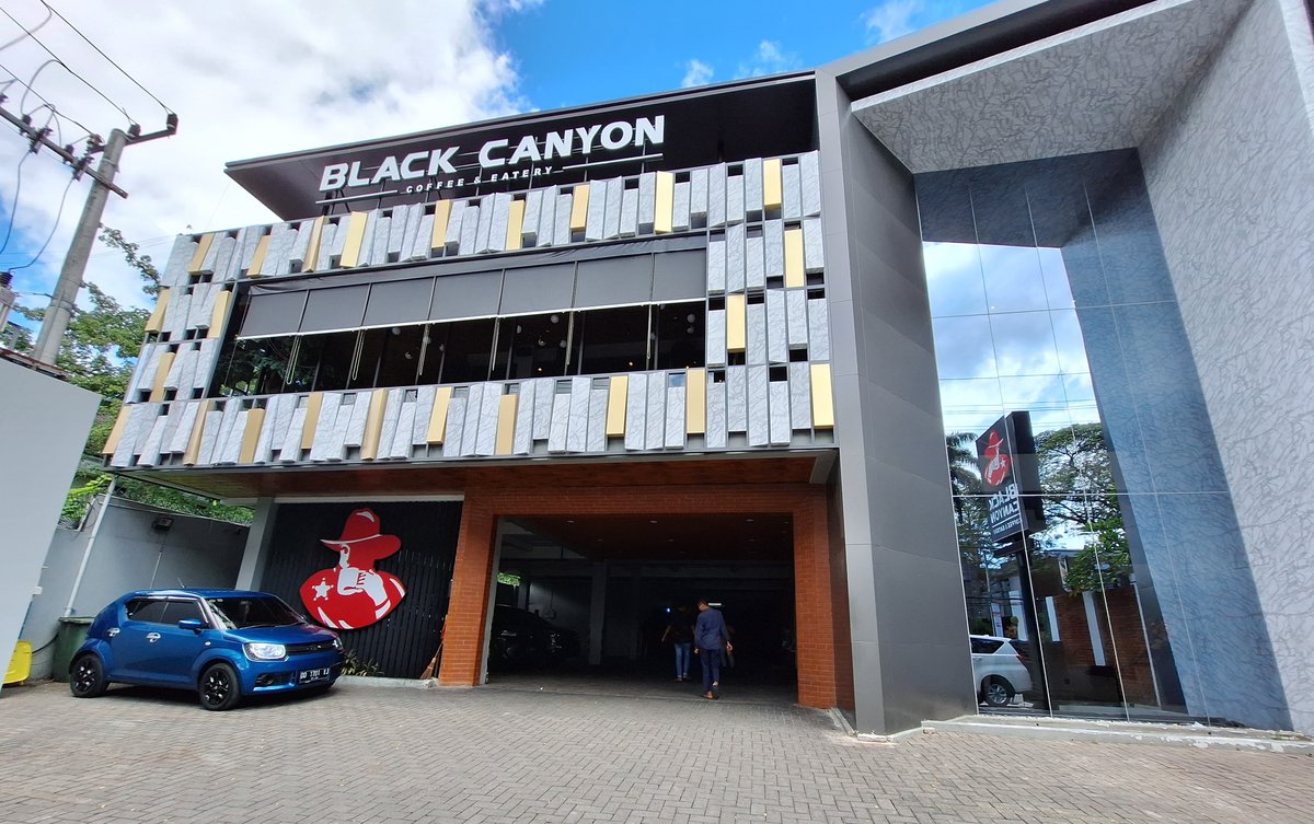 Black Canyon Coffee