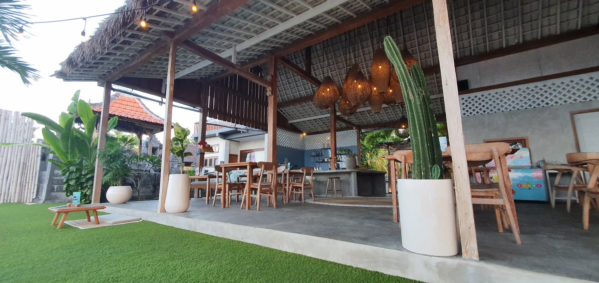 Coco Penida Restaurant & Bar