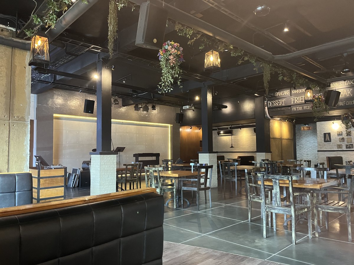 KINOL Bistro Padang