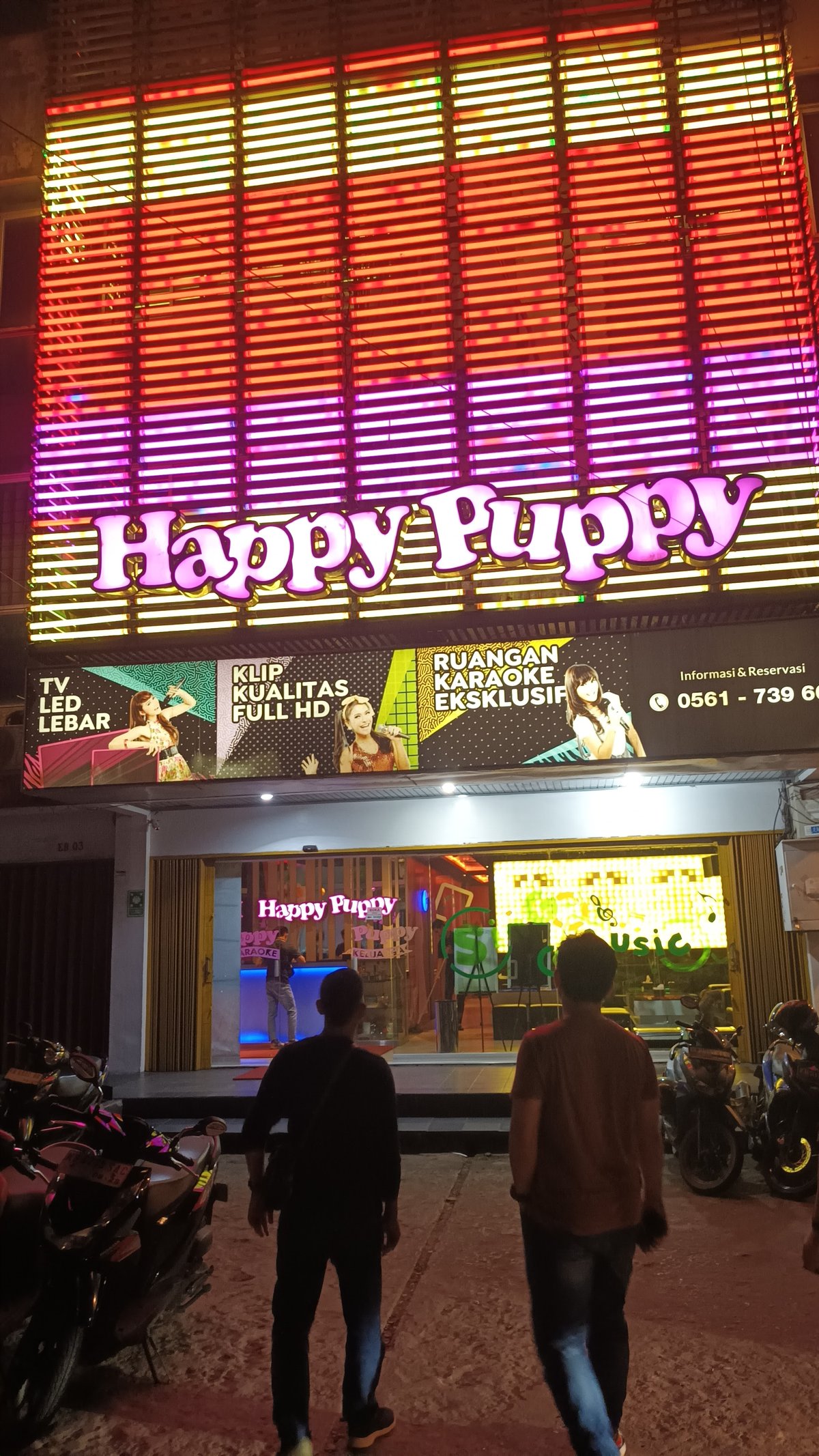 Happy Puppy Karaoke Keluarga