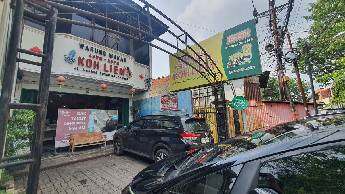 Warung Makan Asem-Asem Koh Liem