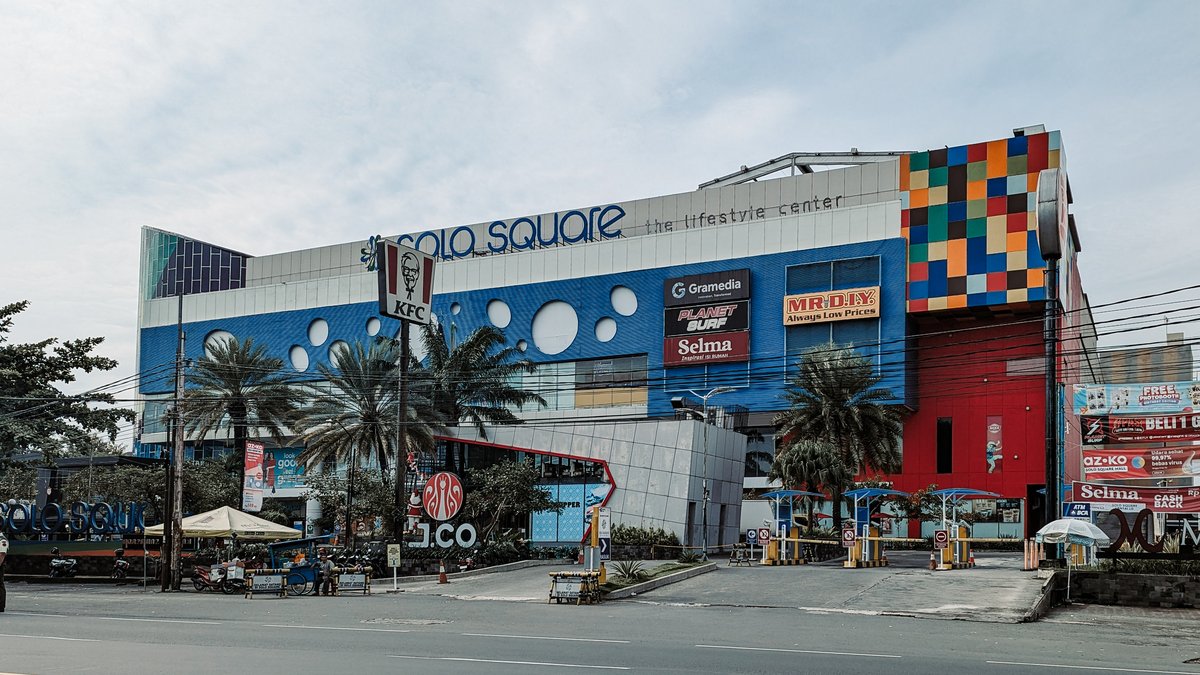 Solo Square Mall