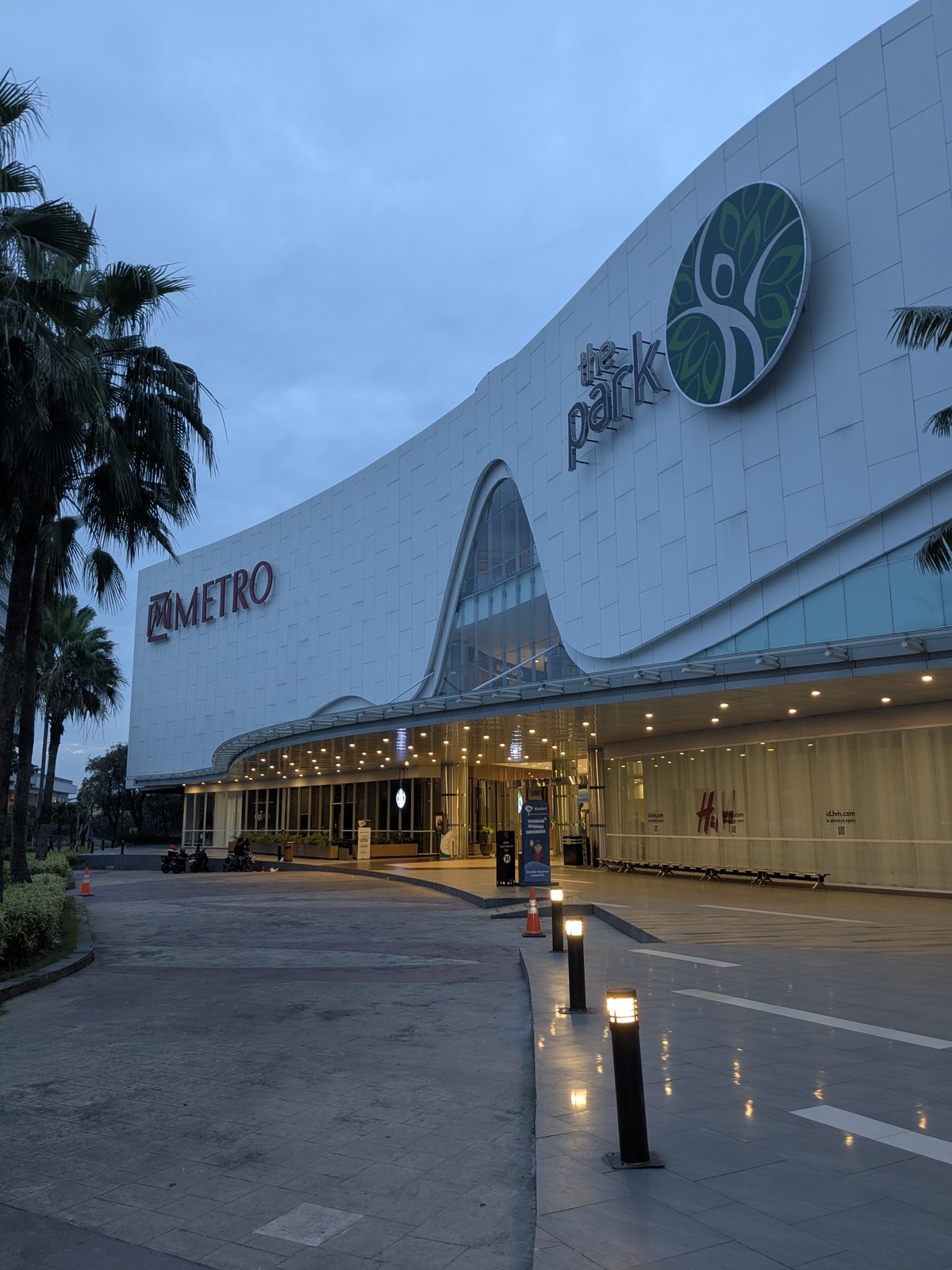 The Park Mall Solo Baru