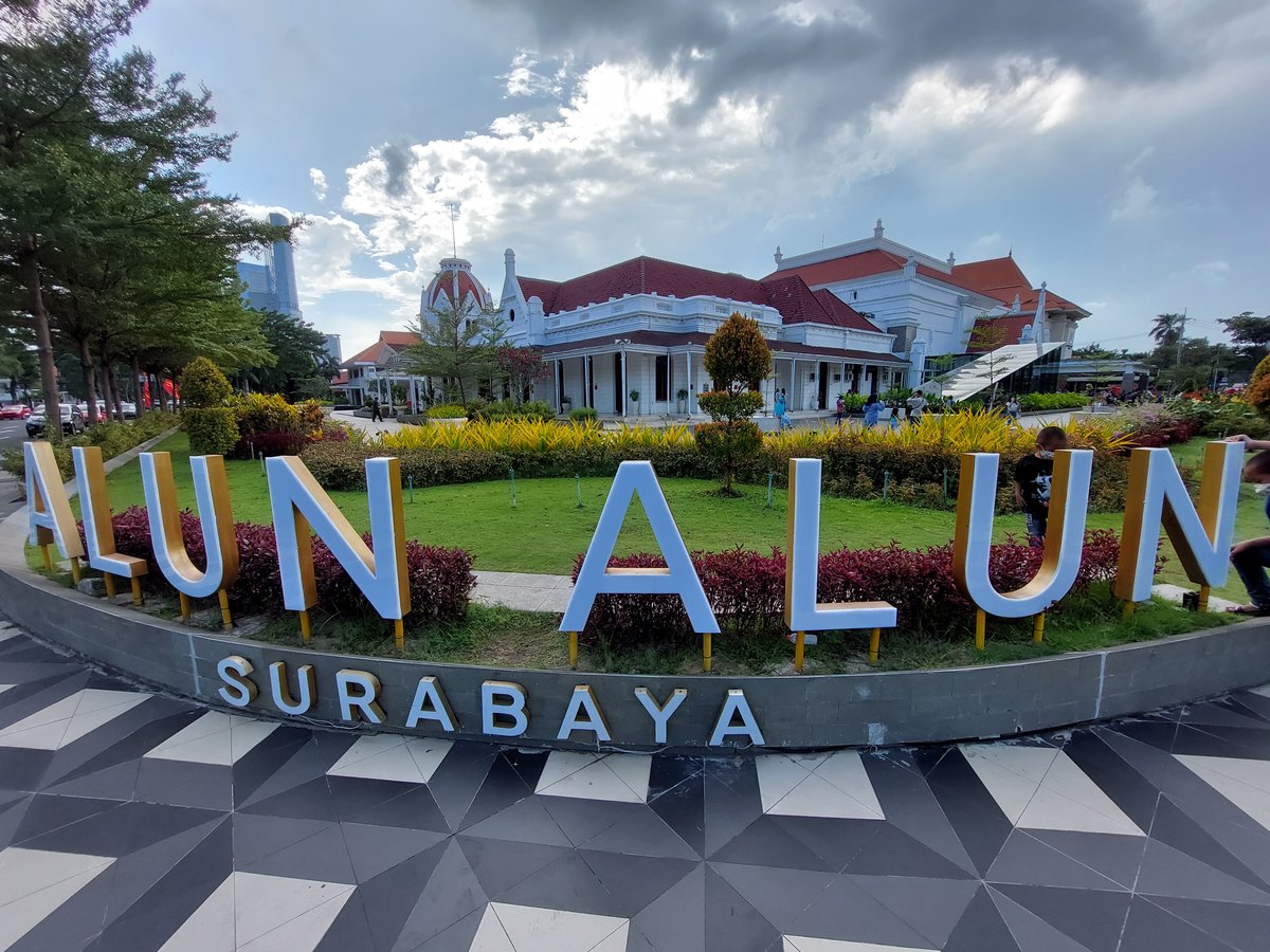 Alun - Alun Surabaya