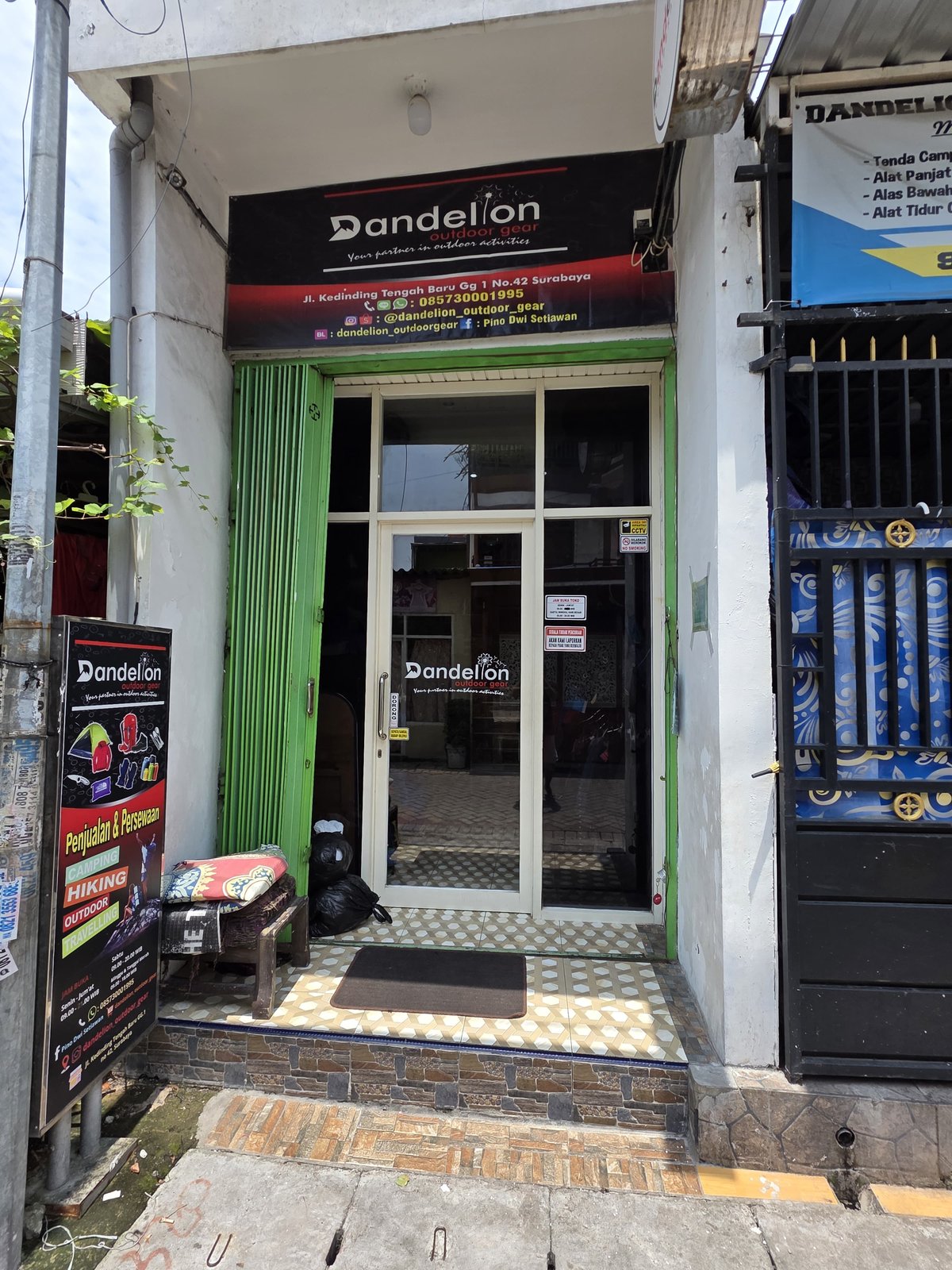 Dandelion_outdoor_gear