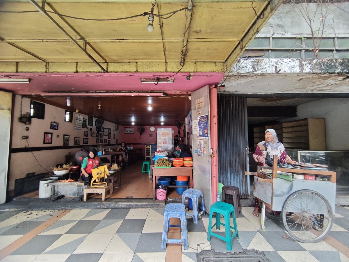 Sate Kelopo Ondomohen Bu Asih