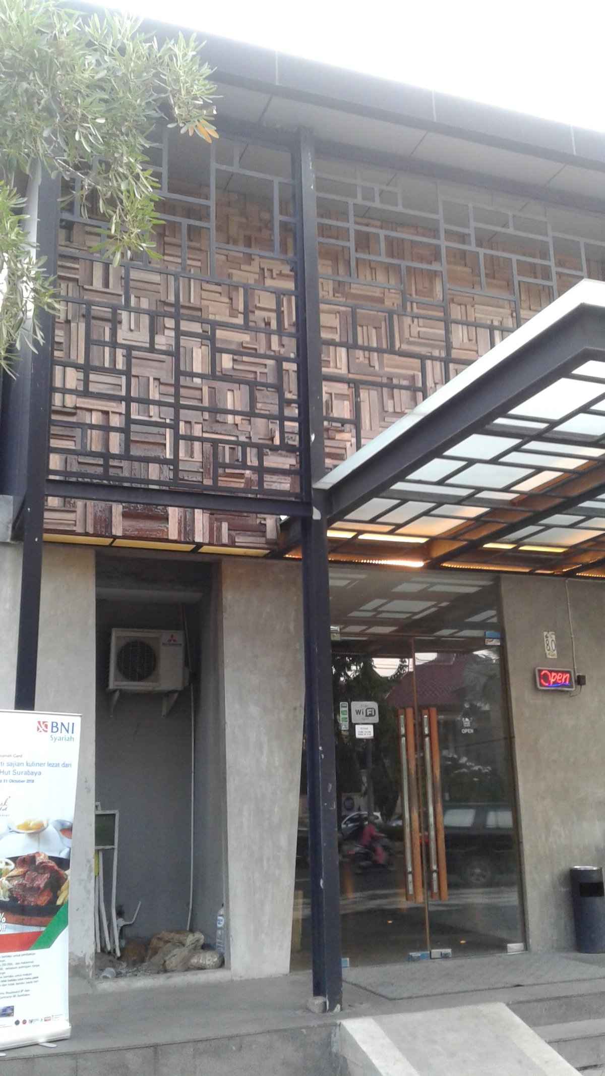 Steak Hut - Manyar Kertoarjo