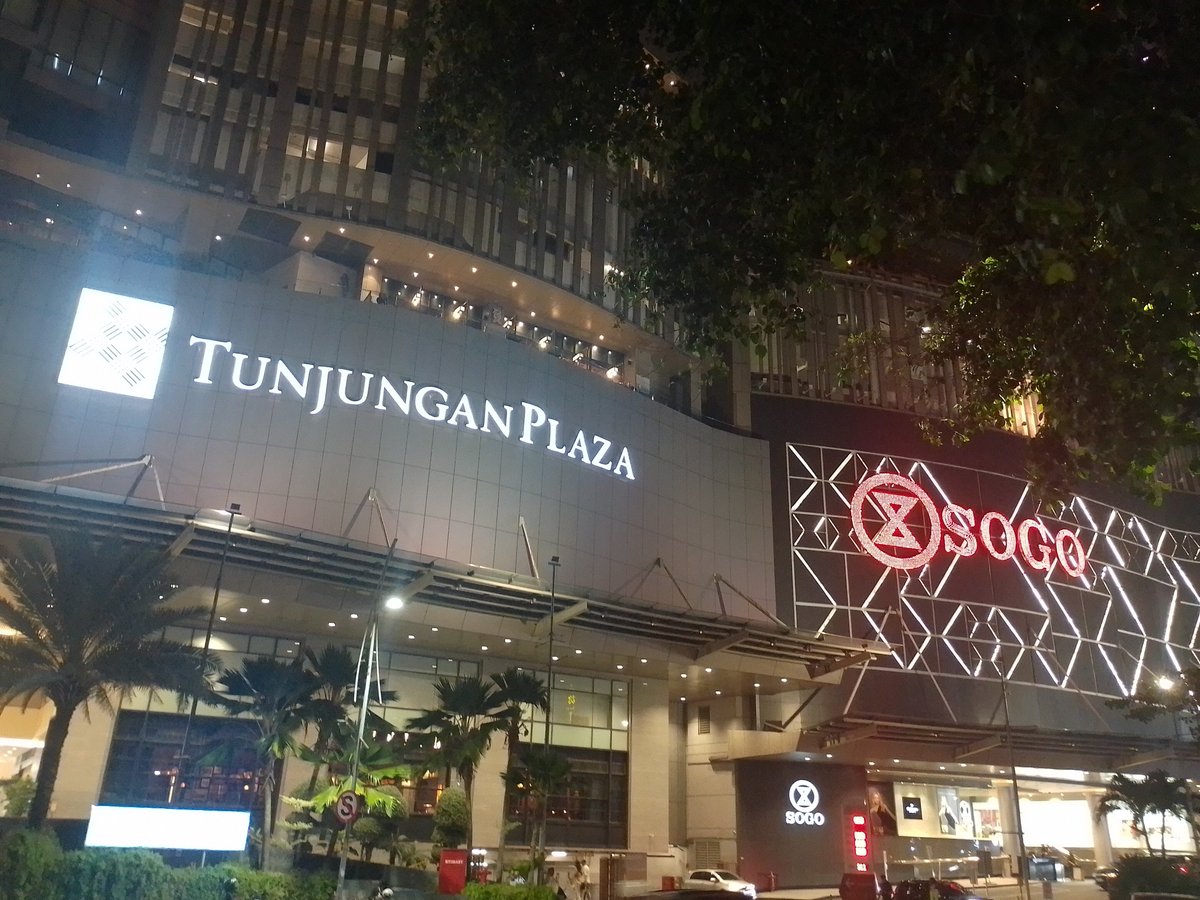 Tunjungan Plaza