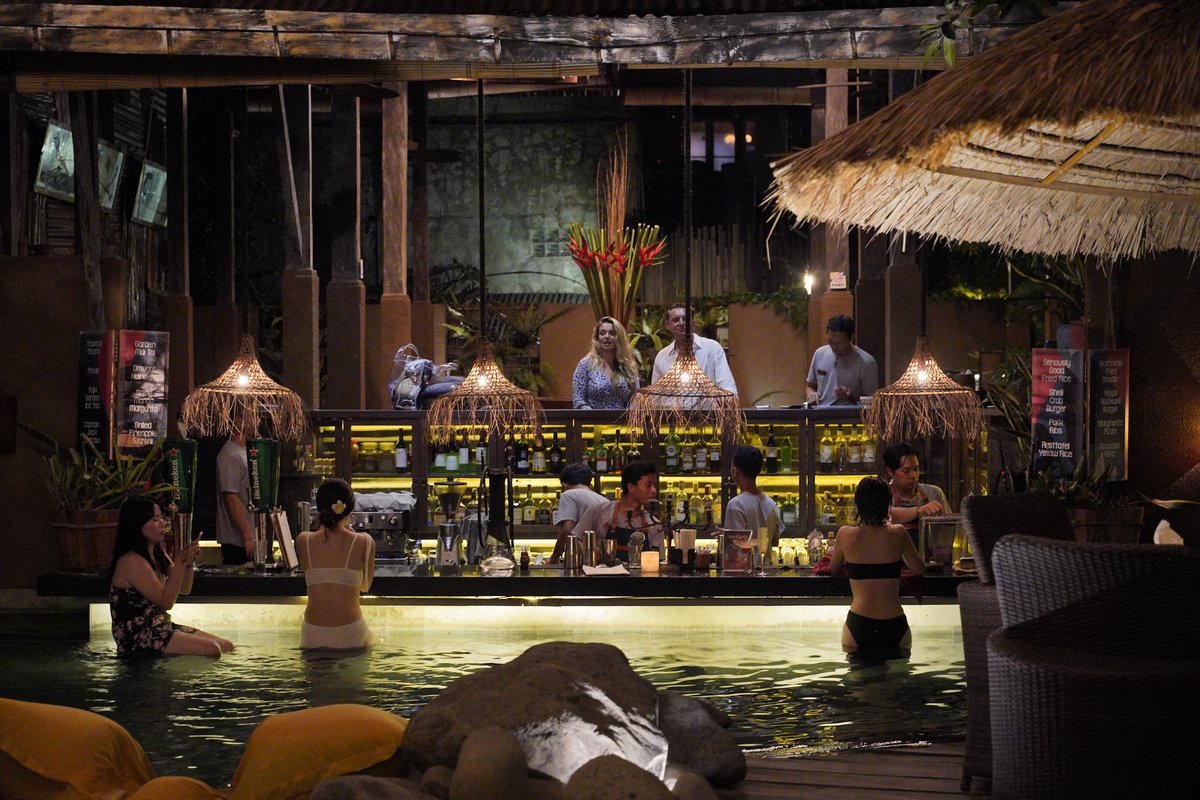 Folk Pool & Gardens