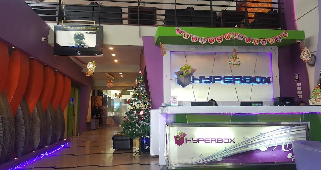 Hyperbox Family Karaoke & Cafe-Resto