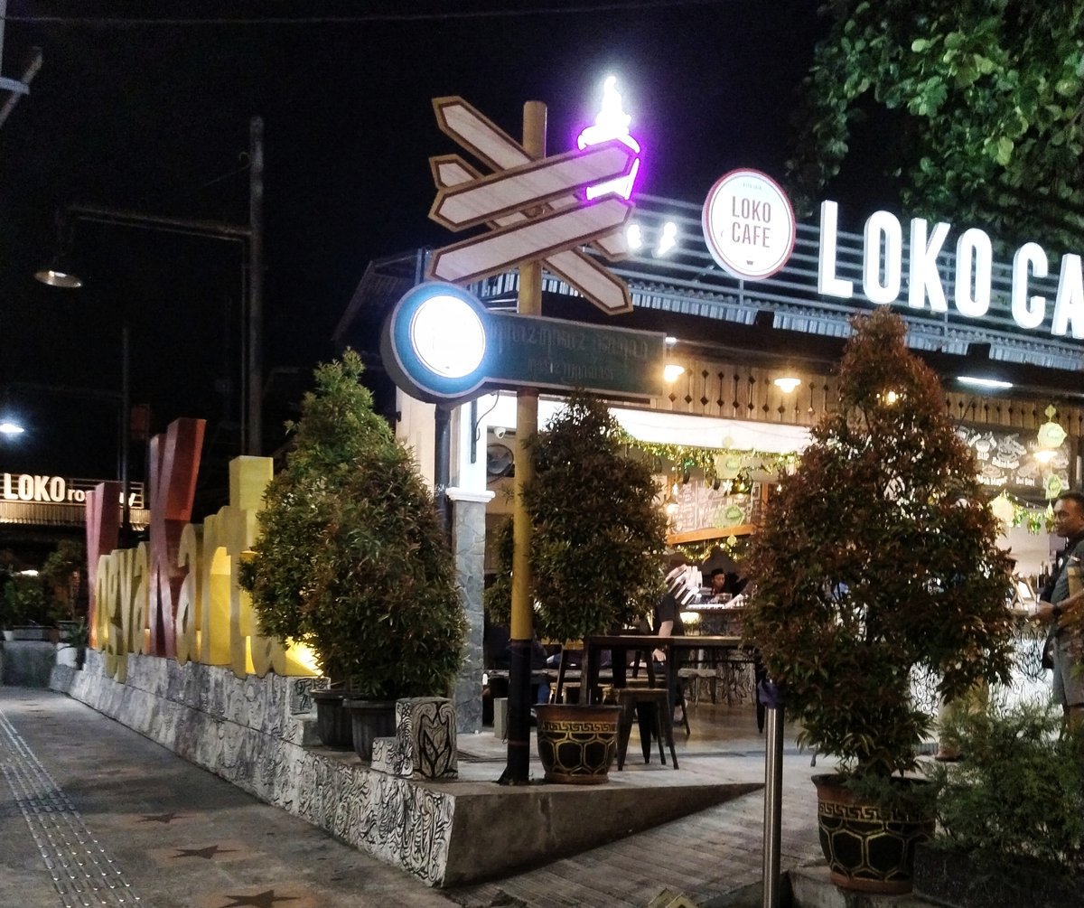 Loko Cafe - Malioboro